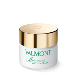 Moisturizing with a Mask